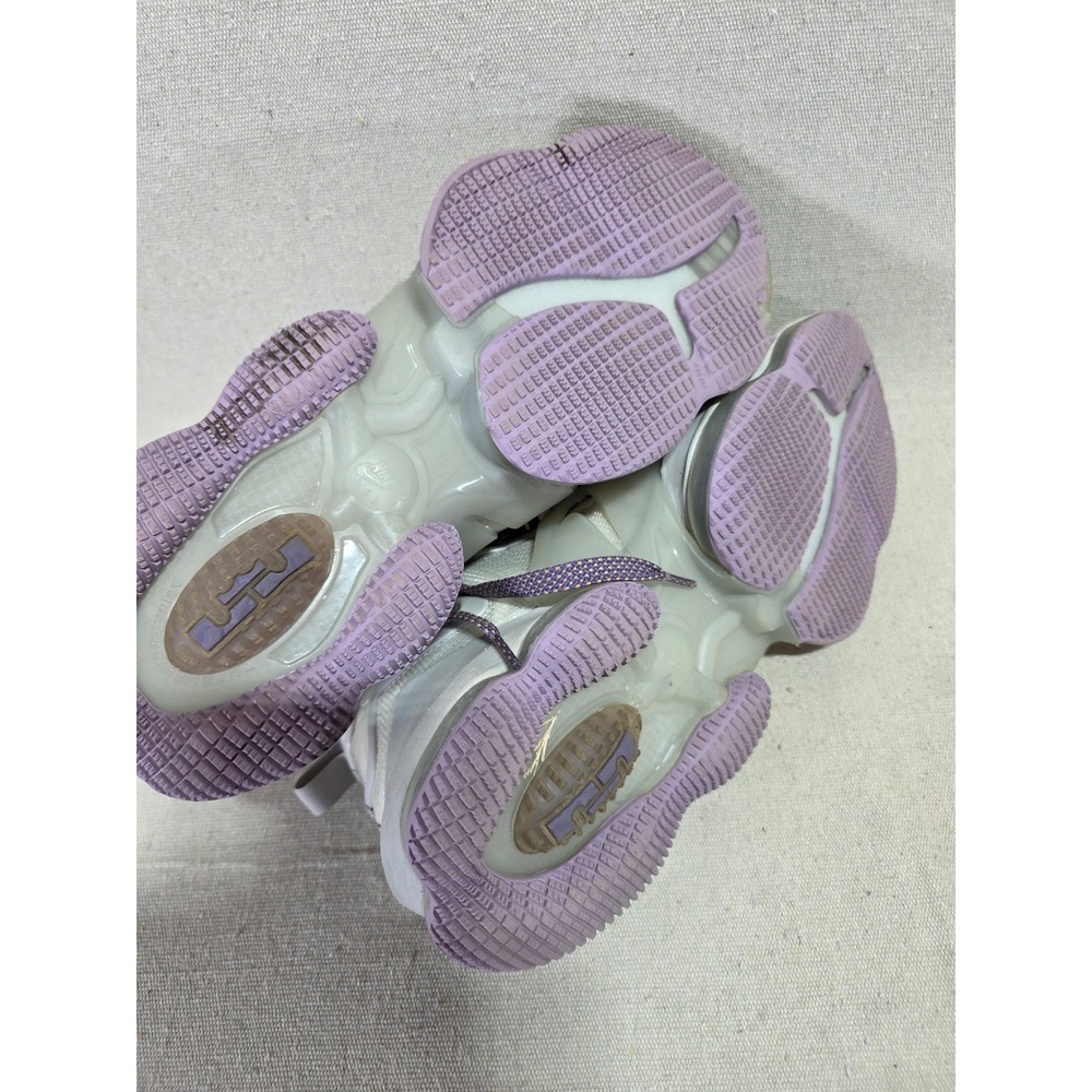 Nike LeBron 19 Low Pearl White Lilac CZ0203-004 Mens 11.5 Basketball Shoes - Picture 6 of 7